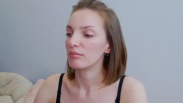 Snapshot of Beauty_Alex chatting on December 2024 04:44:01 AM Beauty Alex online show from December 2024 04:44:01 AM