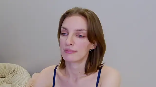 Snapshot of Beauty_Alex chatting on January 2025 02:28:02 AM Beauty Alex online show from January 2025 02:28:02 AM