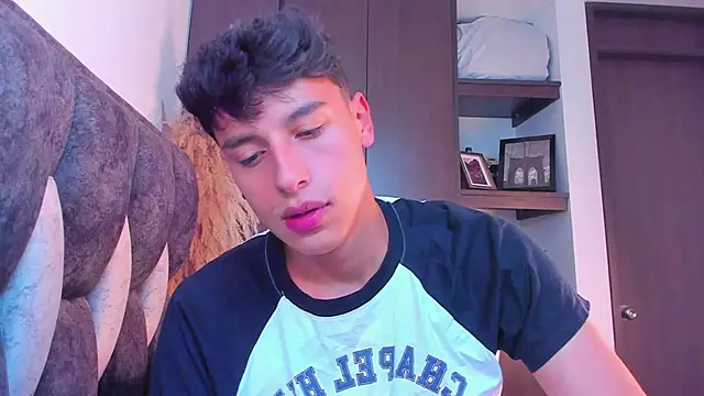 I Gabriel online show from December 2024 10:12:01 PM