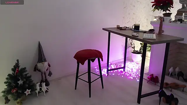 squirtymilf online show from December 2024 05:09:02 AM