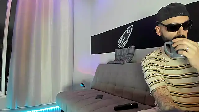 MattxFeet online show from December 2024 11:17:02 PM