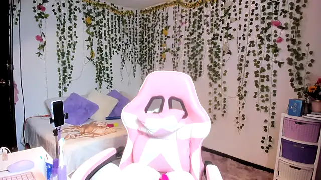 violeta milleer online show from March 2026 06:25:02 PM