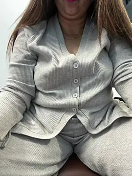 Preet Kaur 69 online show from January 2025 06:00:01 PM