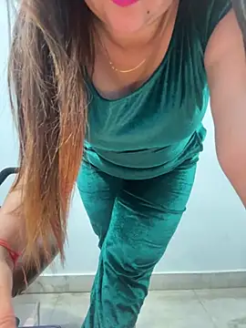 Preet Kaur 69 online show from January 2025 07:06:01 PM