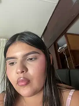 Snapshot of Lia_sexx chatting on February 2025 09:32:02 PM Lia sexx online show from February 2025 09:32:02 PM