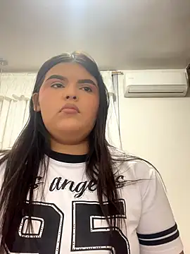 Snapshot of Lia_sexx chatting on October 2025 07:03:02 PM Lia sexx online show from October 2025 07:03:02 PM