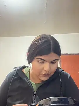 Lia sexx online show from December 2025 07:18:01 PM