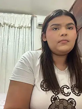 Lia sexx online show from February 2026 06:50:01 PM