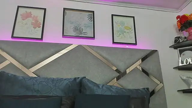 Keidy rose online show from September 2025 07:03:02 PM