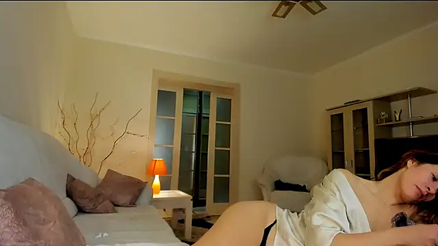 Snapshot of Butterfly-_ chatting on December 2024 10:08:02 AM Butterfly- online show from December 2024 10:08:02 AM