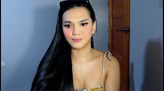 Snapshot of WONDERWOMAN2023 chatting on December 2024 01:43:02 PM WONDERWOMAN2023 online show from December 2024 01:43:02 PM