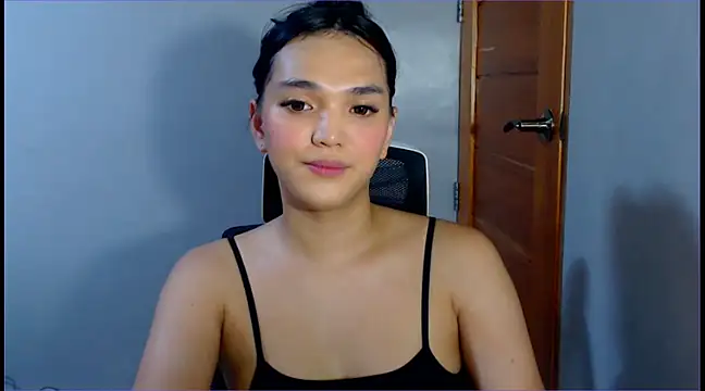 Snapshot of WONDERWOMAN2023 chatting on January 2025 02:37:01 AM WONDERWOMAN2023 online show from January 2025 02:37:01 AM