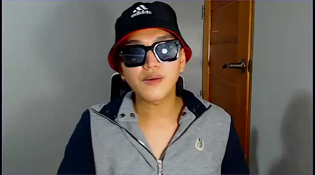 Snapshot of WONDERWOMAN2023 chatting on February 2025 02:02:01 PM WONDERWOMAN2023 online show from February 2025 02:02:01 PM