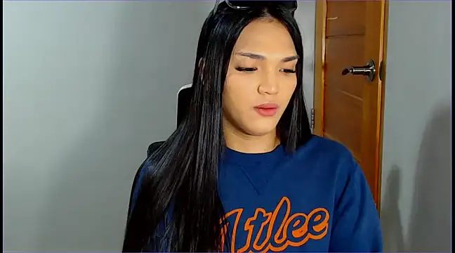 Snapshot of WONDERWOMAN2023 chatting on February 2025 01:25:02 AM WONDERWOMAN2023 online show from February 2025 01:25:02 AM