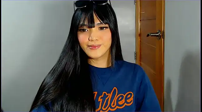 Snapshot of WONDERWOMAN2023 chatting on March 2025 03:32:02 AM WONDERWOMAN2023 online show from March 2025 03:32:02 AM