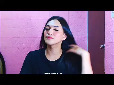 Snapshot of WONDERWOMAN2023 chatting on October 2025 06:05:02 PM WONDERWOMAN2023 online show from October 2025 06:05:02 PM