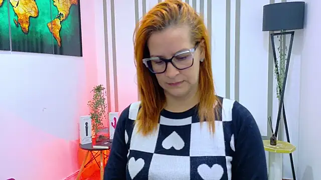 Snapshot of Britney_taylor_ chatting on October 2025 12:08:02 AM Britney taylor online show from October 2025 12:08:02 AM