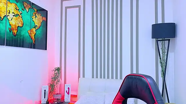 Snapshot of Britney_taylor_ chatting on October 2025 09:22:01 PM Britney taylor online show from October 2025 09:22:01 PM