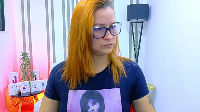 Snapshot of Britney_taylor_ chatting on November 2025 09:36:01 PM Britney taylor online show from November 2025 09:36:01 PM