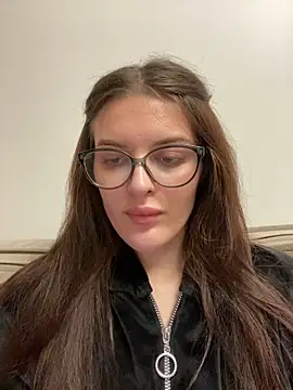 little belucci online show from January 2025 03:25:01 PM