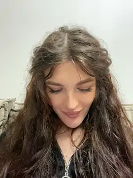 little belucci online show from February 2025 05:15:01 PM