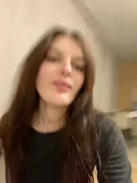 little belucci online show from March 2025 07:04:02 PM