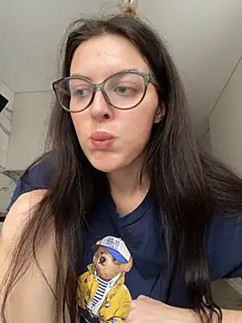 little belucci online show from October 2025 02:16:01 PM