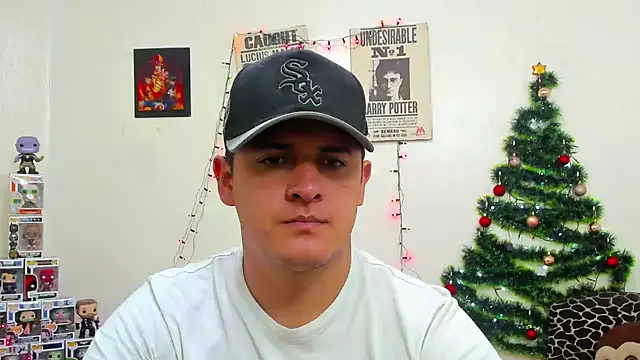 Snapshot of ney_22 chatting on December 2024 03:40:02 AM ney 22 online show from December 2024 03:40:02 AM