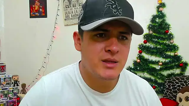Snapshot of ney_22 chatting on December 2024 04:31:02 AM ney 22 online show from December 2024 04:31:02 AM