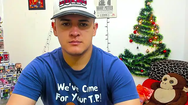 Snapshot of ney_22 chatting on December 2024 02:31:02 AM ney 22 online show from December 2024 02:31:02 AM