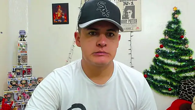 Snapshot of ney_22 chatting on December 2024 01:30:02 PM ney 22 online show from December 2024 01:30:02 PM