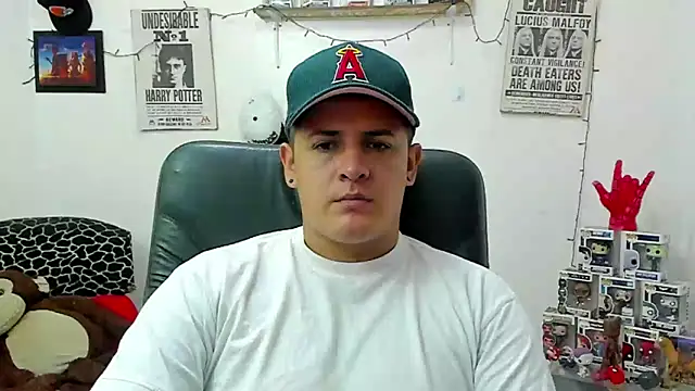 Snapshot of ney_22 chatting on March 2025 01:21:01 PM ney 22 online show from March 2025 01:21:01 PM