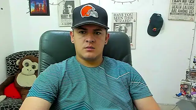 Snapshot of ney_22 chatting on March 2025 12:51:01 PM ney 22 online show from March 2025 12:51:01 PM