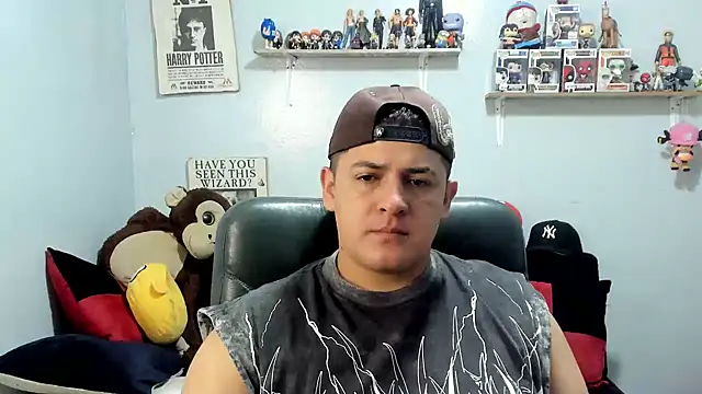 Snapshot of ney_22 chatting on May 2026 09:42:02 PM ney 22 online show from May 2026 09:42:02 PM