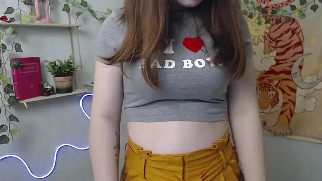 VeryVeryVeryShy  online show from April 2026 07:45:01 AM