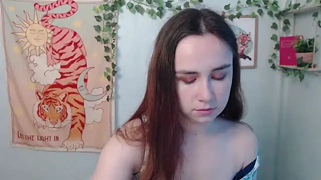 Snapshot of VeryVeryVeryShy_ chatting on July 2026 06:47:02 AM VeryVeryVeryShy online show from July 2026 06:47:02 AM