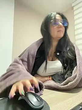 SWEETLILY18 online show from January 2025 11:24:01 AM