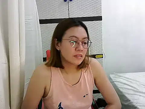 crizzybel online show from March 2025 04:37:02 PM