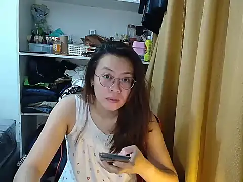 crizzybel online show from April 2026 08:39:01 PM