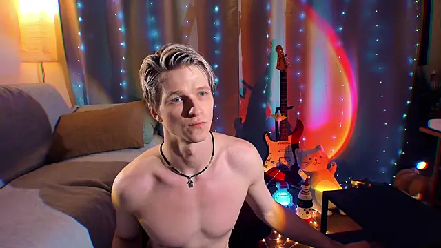 Breston Sweet online show from December 2025 01:12:02 AM