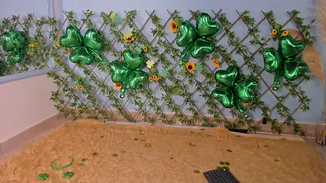 isa kiss online show from March 2025 12:14:02 PM