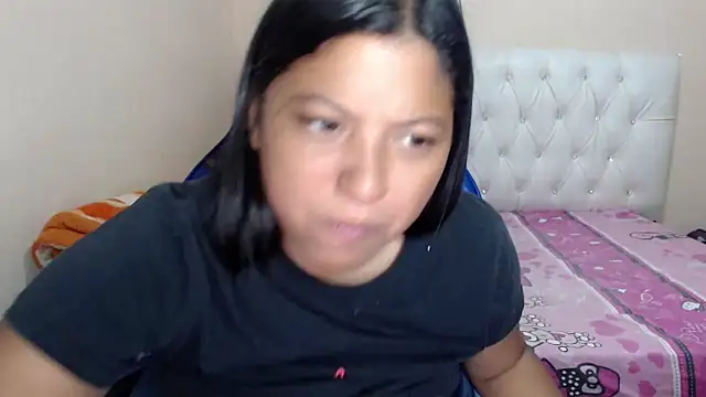 Leylafourniert online show from November 2025 10:31:01 PM