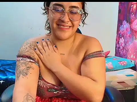 Snapshot of Karol_naughty chatting on May 2026 01:30:01 PM Karol naughty online show from May 2026 01:30:01 PM