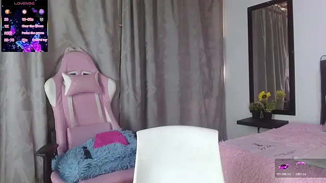 Keyla01  online show from March 2026 06:25:01 PM