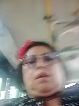 Keyla01  online show from April 2026 07:06:02 PM