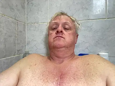 bigbadjon69 online show from April 2026 11:47:02 AM