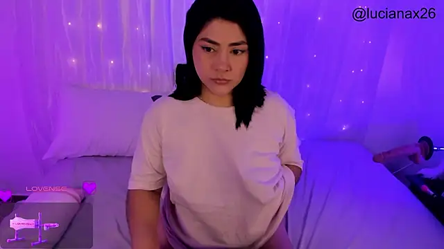 lucy26  online show from November 2025 02:56:01 AM