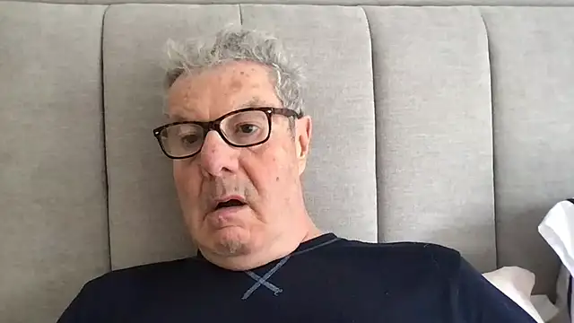 Snapshot of Oldpistolpete chatting on April 2026 08:39:03 AM Oldpistolpete online show from April 2026 08:39:03 AM