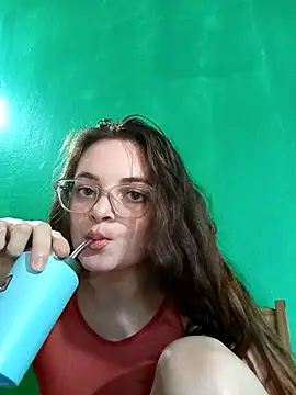 Emmacut online show from November 2025 09:04:01 PM