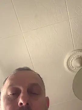 Snapshot of GHsveter chatting on March 2026 11:05:02 AM GHsveter online show from March 2026 11:05:02 AM